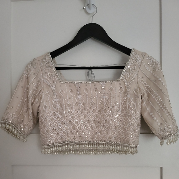 INDIAN BRIDAL OUTFIT - Picture 2 of 14